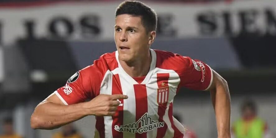 Guido Carrillo, atacante do Estudiantes / Foto: Gustavo Garello/Jam Media/Getty Images