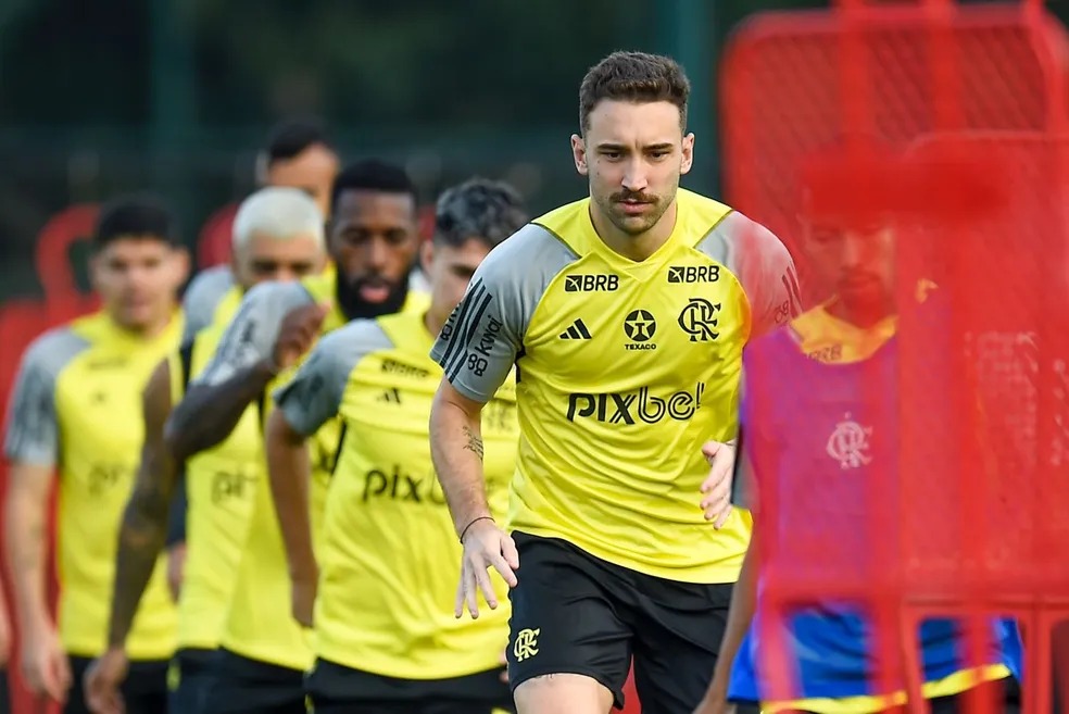 Léo Ortiz em treino do Flamengo / Foto: divulgação Flamengo