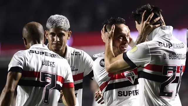 Confira a provável escalação do São Paulo contra o Vasco