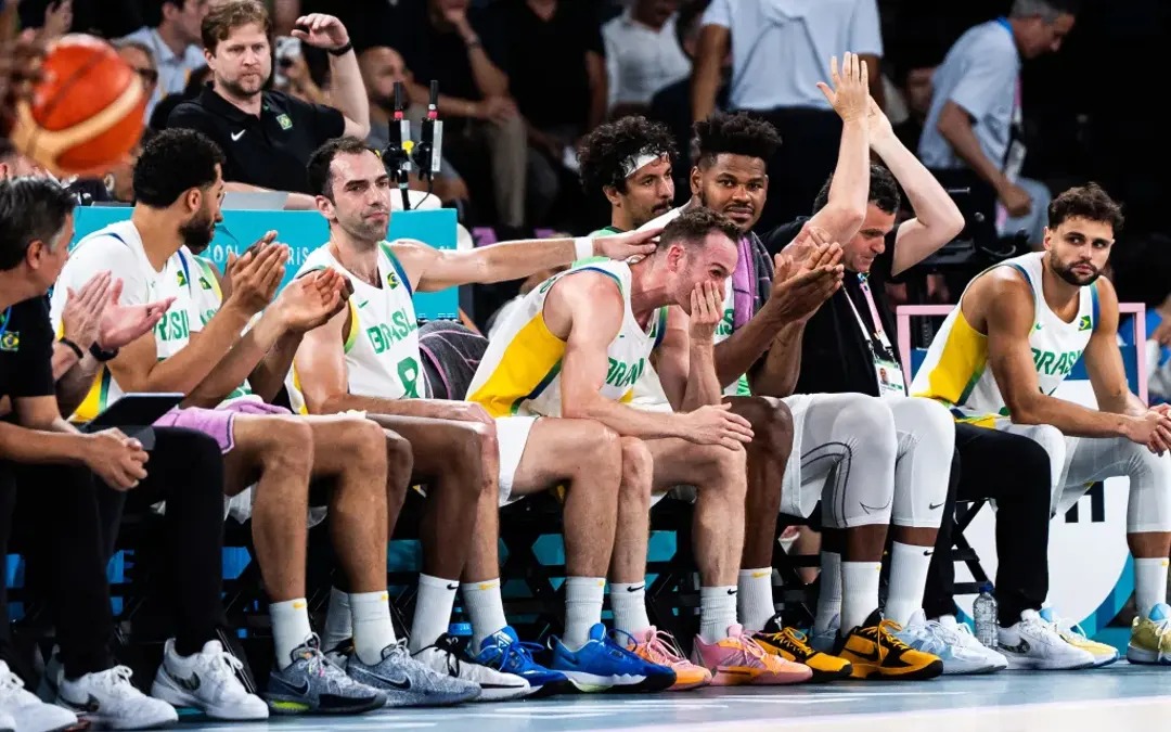 Vitor Benite defendeu a Seleção Brasileira nas Olimpíadas / (Foto: Divulgação / FIBA)