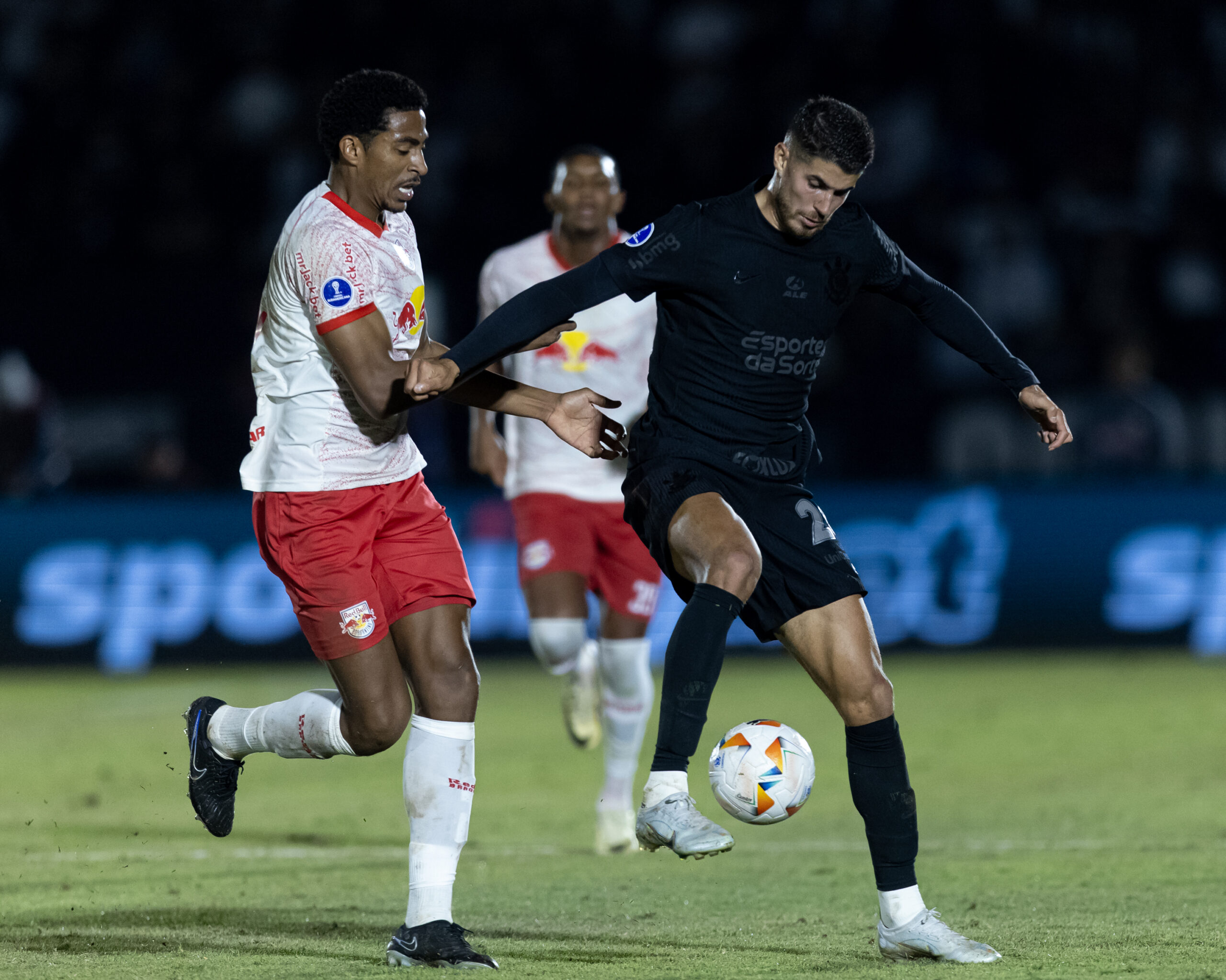 Corinthians x Bragantino: escalações e onde assistir