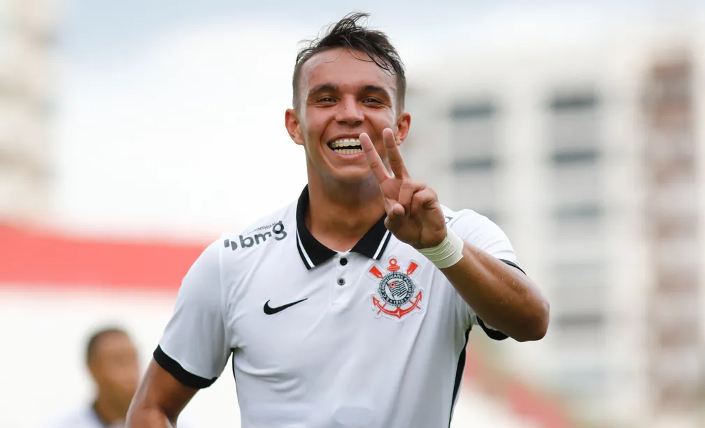 Promessa do Corinthians atrai interesse do exterior