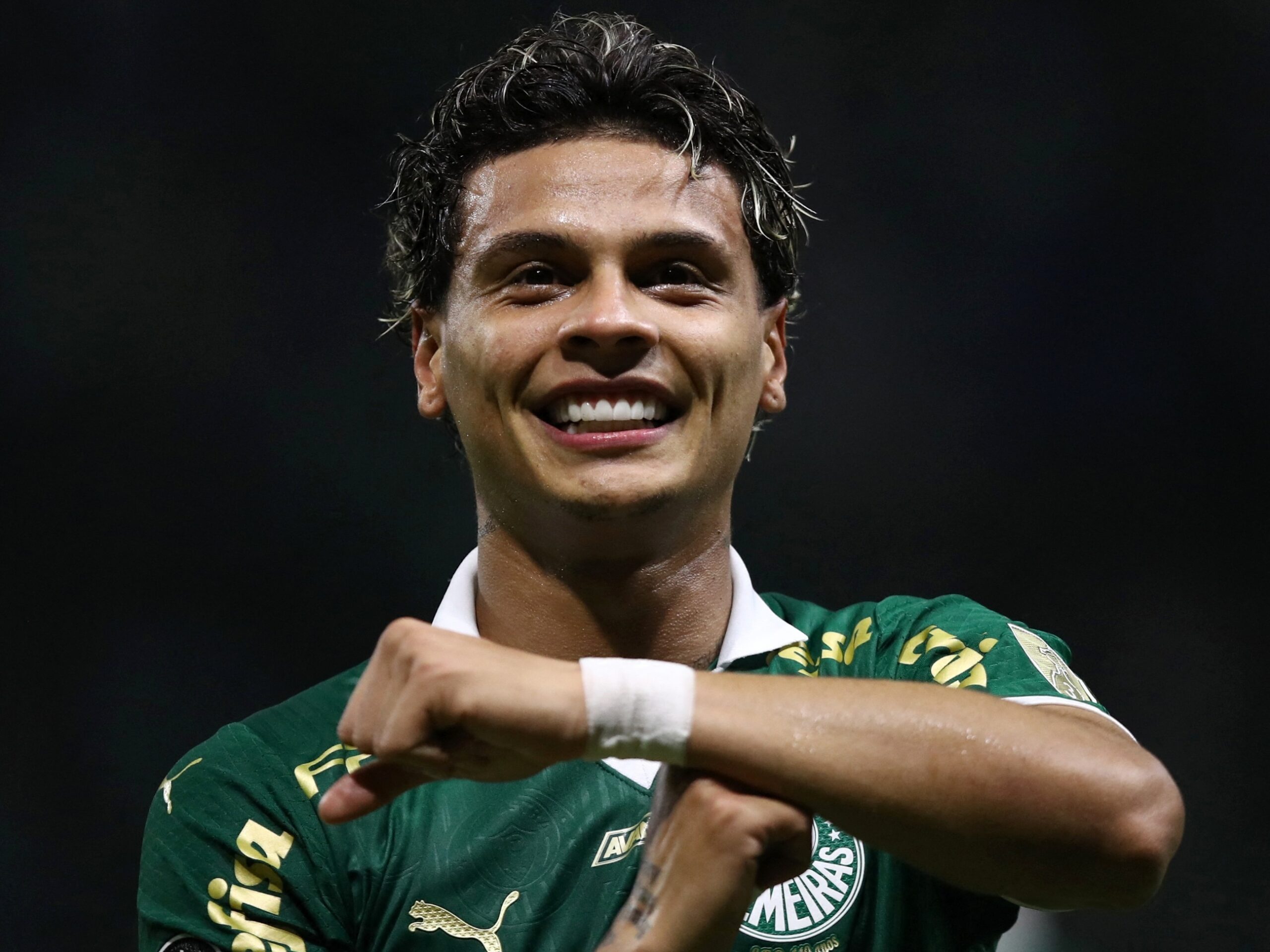 Palmeiras recusa proposta milionária por Richard Ríos