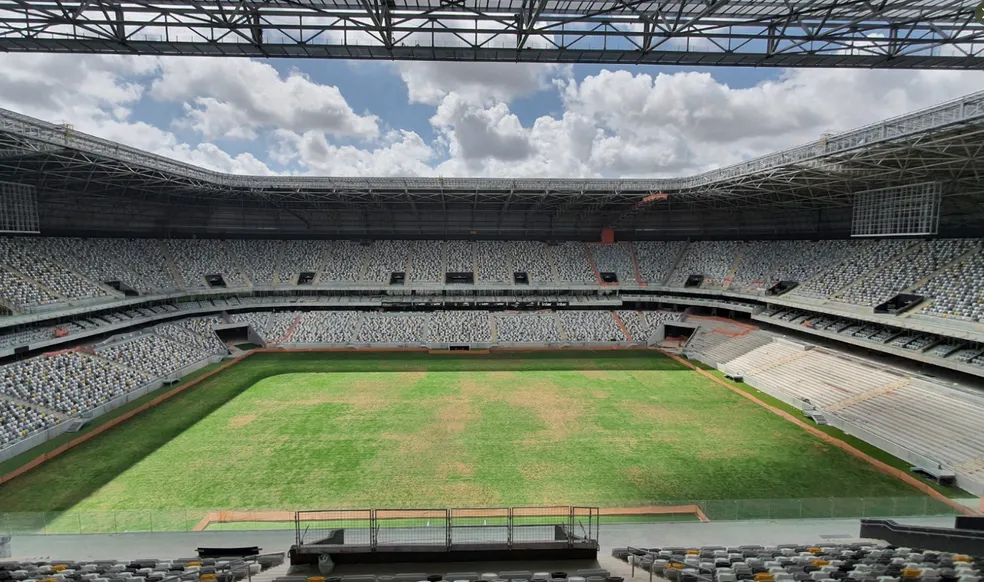 Atlético-MG avalia mudança de local para jogo contra o Bragantino devido ao gramado da Arena MRV