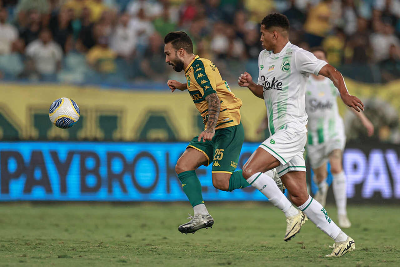 Com bastante polêmica, Cuiabá x Juventude empatam pelo Brasileirão