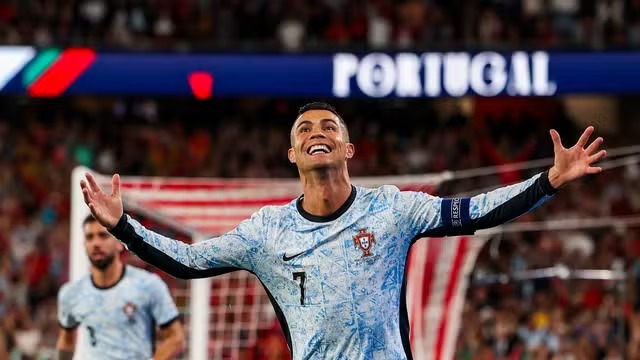 Cristiano Ronaldo brilha, chega ao seu gol de número 900 e ajuda Portugal a vencer a Croácia, pela Liga das Nações