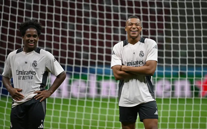 Mbappé sofre lesão no Real Madrid e abre espaço para Endrick