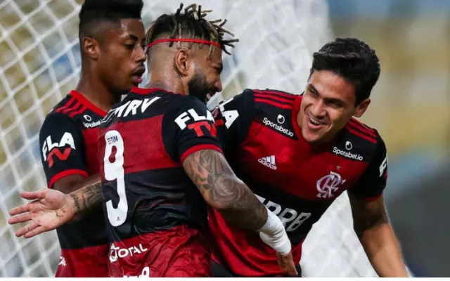 Flamengo encerra busca por camisa 9