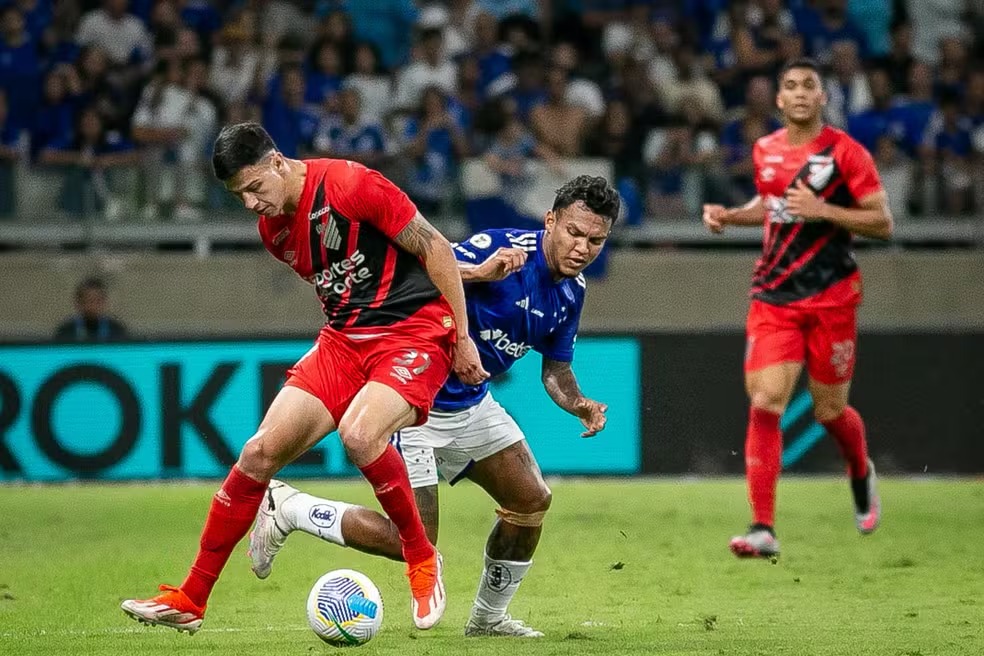 Athletico x Cruzeiro: Onde assistir, escalações e horário