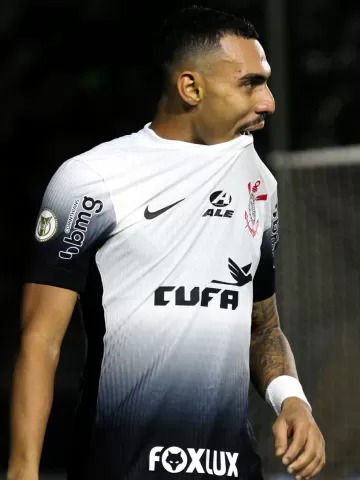 Empresa garante que Corinthians pagará Flamengo por negociação de jogadores