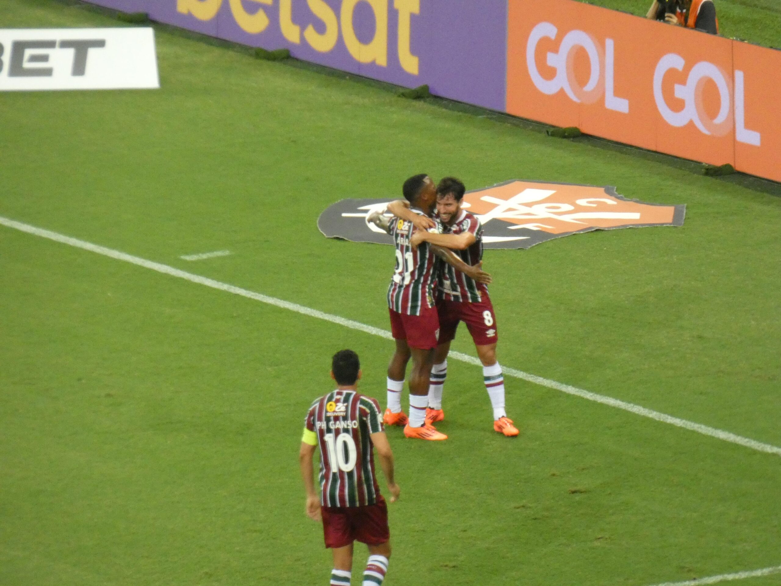 Ganso é o maestro em grande vitória do Fluminense no clássico contra o Flamengo