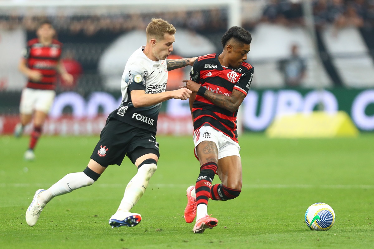 Flamengo x Corinthians: onde assistir e escalações