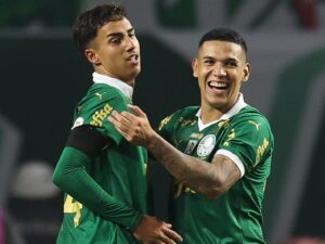 Athletico negocia reforço com o Palmeiras