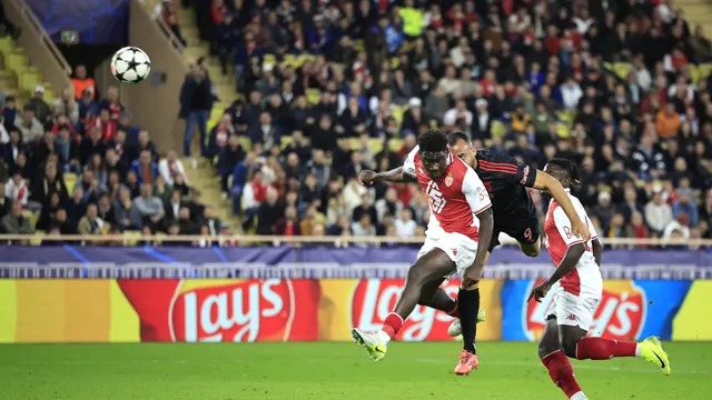 Arthur Cabral marcou um gol (Foto: Valery HACHE / AFP) 