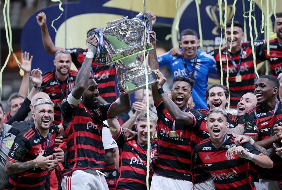 Flamengo chega a 16 conquistas no futebol brasileiro, confira o ranking dos maiores campeões