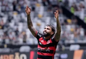 Gabigol anuncia despedida do Flamengo e jogará pelo Cruzeiro em 2025