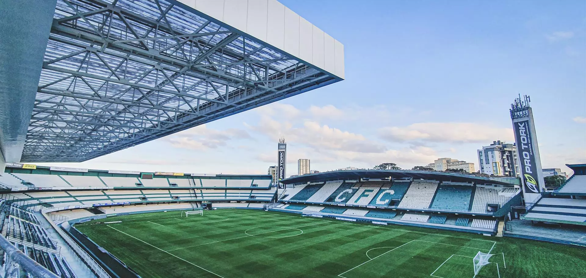 Coritiba x Santos: onde assistir e escalações