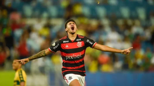 Conheça a nova joia do Flamengo: Guilherme