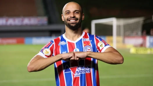 Santos encaminha compra de Thaciano