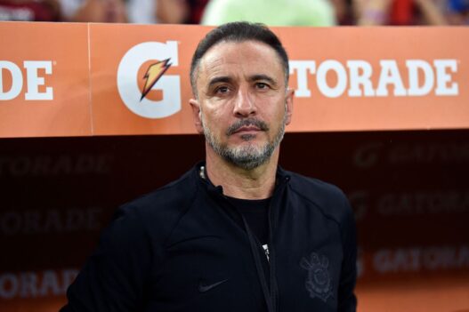 Wolverhampton anuncia Vitor Pereira, Ex-Flamengo e Corinthians