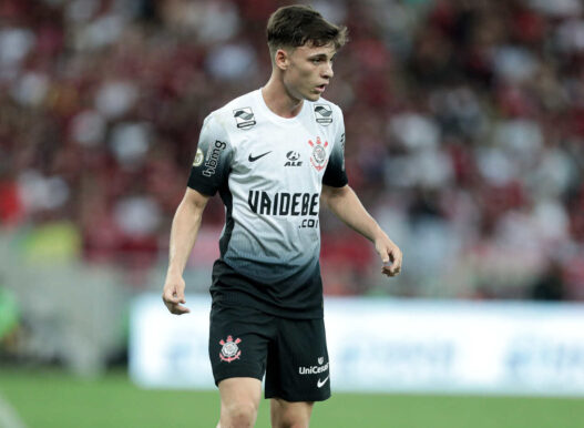 Corinthians busca valorizar Breno Bidon em 2025