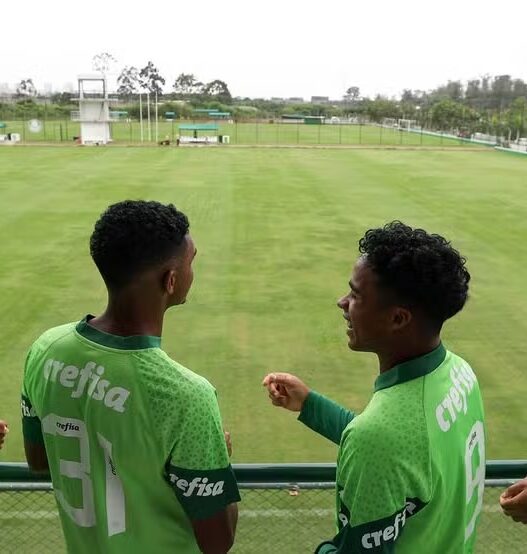 Como o Palmeiras meta histórica com ativos da base