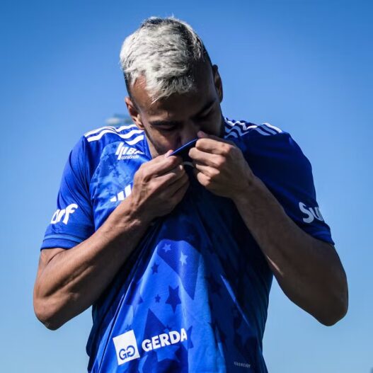 Ajuda de Dudu e Gabigol, Fabrício Bruno explica ida ao Cruzeiro