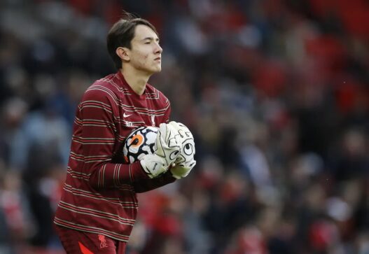 Fluminense confirma contratação de goleiro