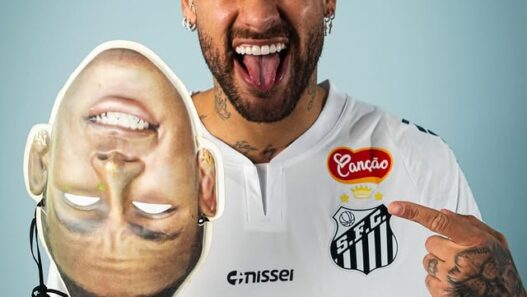 Neymar veste novamente a camisa do Santos em ensaio; confira as fotos