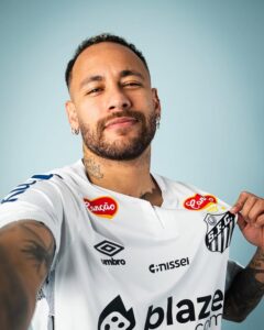 Neymar retorna ao Santos como o quarto maior artilheiro em finais na história do futebol