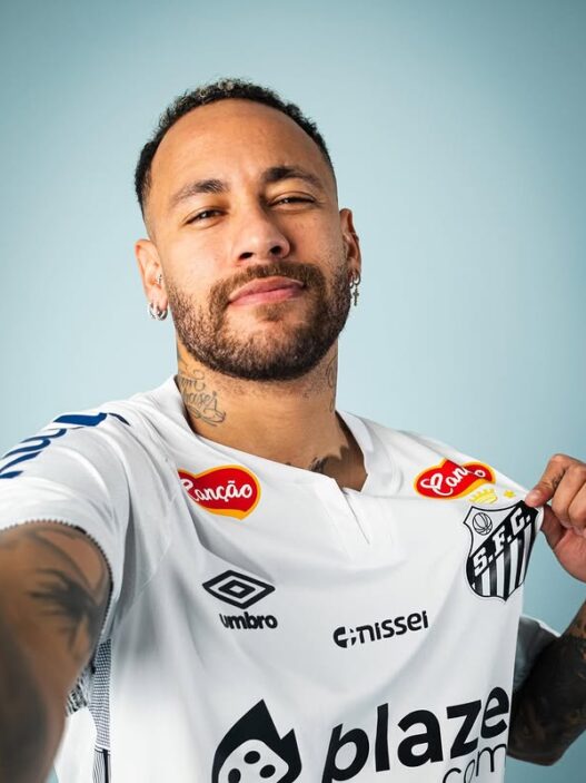 Neymar retorna ao Santos como o quarto maior artilheiro em finais na história do futebol