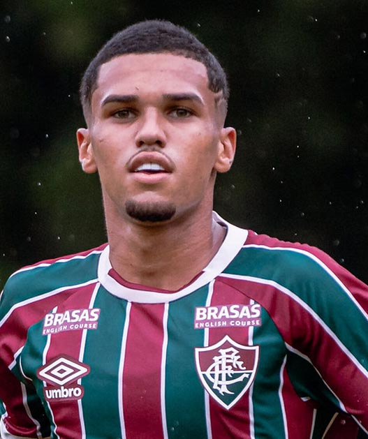 Promessa de Xerém, Riquelme Felipe brilha em estreia no profissional do Fluminense