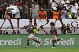 Fluminense faz grande jogo, vira e vence o Vasco em Brasília