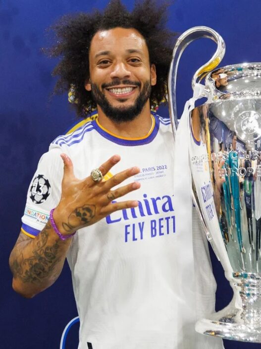 Marcelo confirma aposentadoria dos gramados