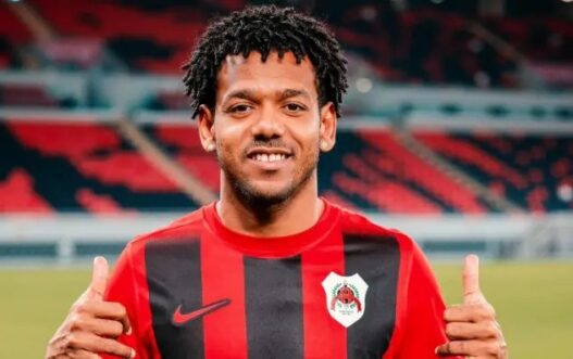 Romarinho, ex-Corinthians, assina com clube do Qatar