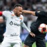 Corinthians vence Santos em clássico marcado por partida apagada de Neymar