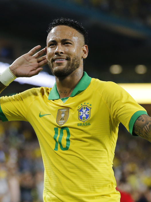 Neymar brilha no Santos e fica próximo de retorno à Seleção Brasileira