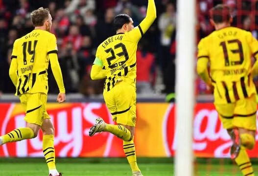 Borussia vence, avança e enfrentará o Barcelona