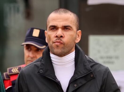 Daniel Alves é absolvido de acusação na Espanha; Veja caso
