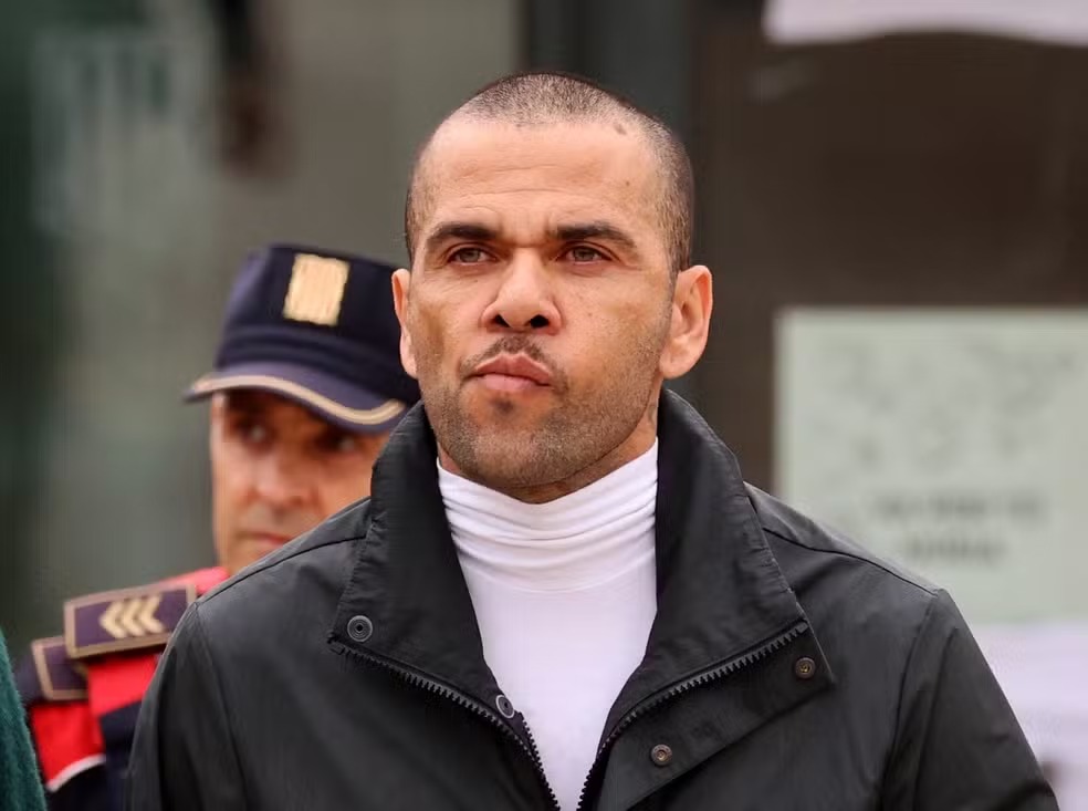 Daniel Alves é absolvido de acusação na Espanha; Veja caso