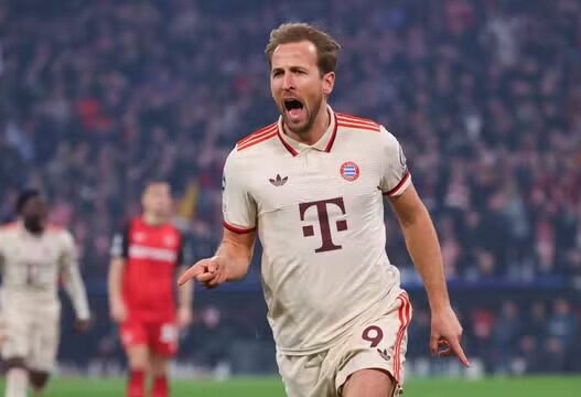 Dia de Kane, craque faz dois, Bayern vence e abre vantagem