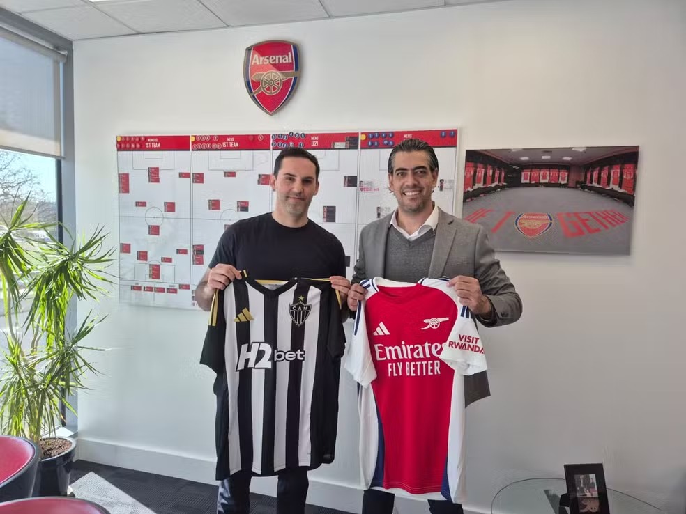 Diretor do Atlético visita clubes na Inglaterra
