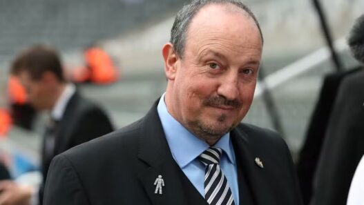 Rafa Benítez faz elogios ao Botafogo