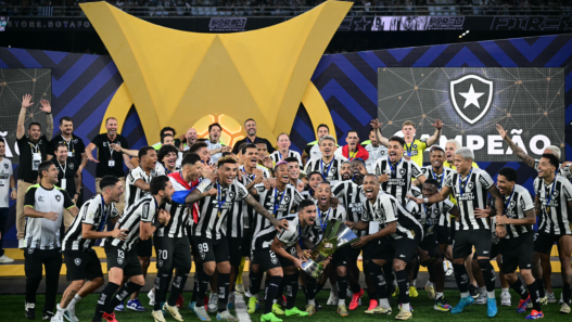 Relembre os maiores jejuns de titulos do Brasileirão