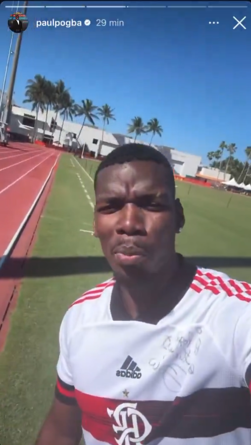 Cavando vaga? Pogba treina com camisa do Flamengo e agita torcida nas redes