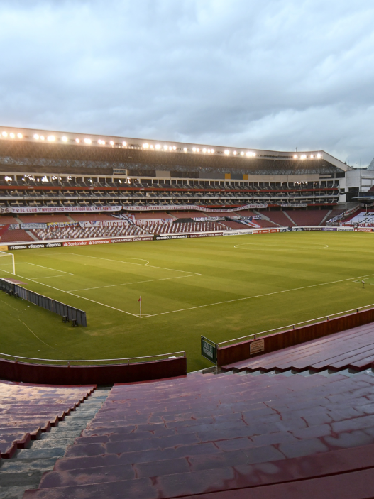 LDU x Flamengo: onde assistir e prováveis escalações