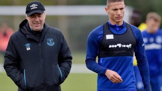 Ancelotti recupera Casemiro e Richarlison na Seleção do Brasil