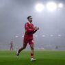 Arnald anuncia saída do Liverpool; veja destino do lateral