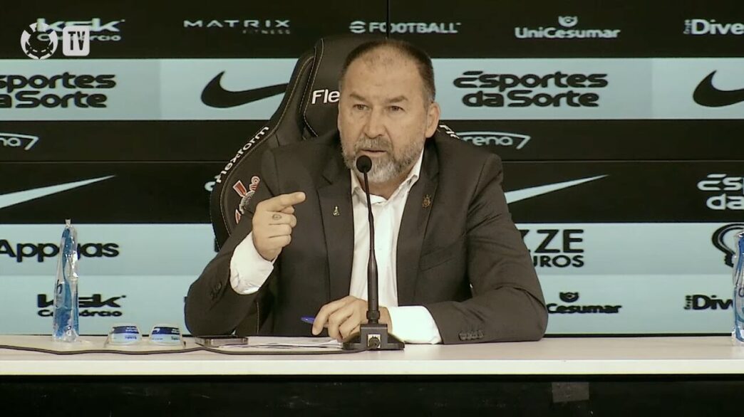 Presidente do Corinthians reconhece derrota antes de impeachment