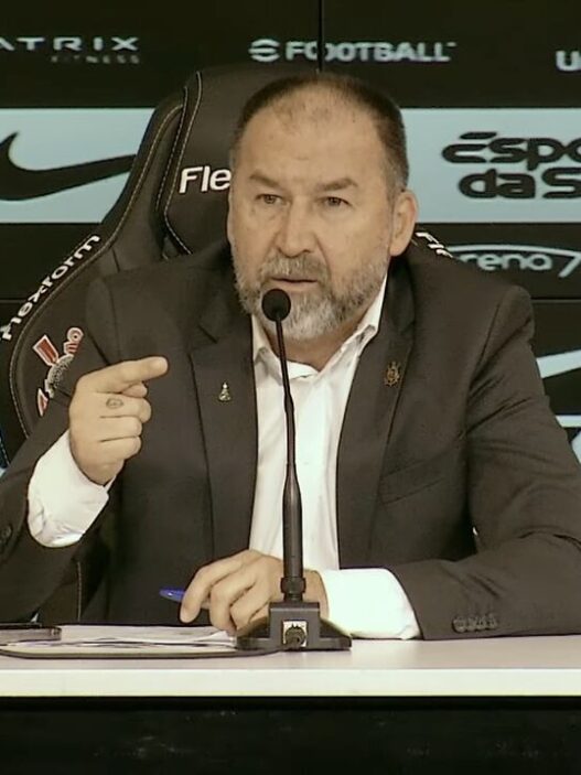 Presidente do Corinthians reconhece derrota antes de impeachment
